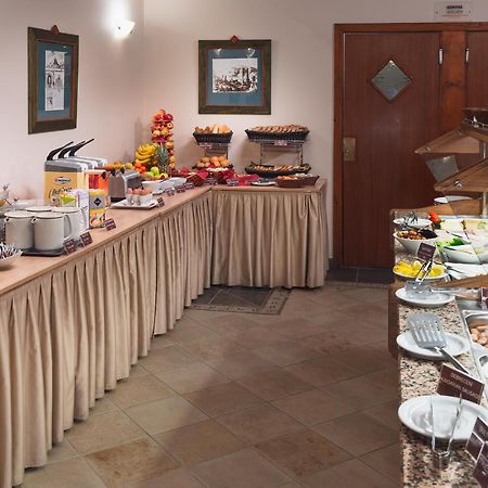 Hotel Honti Wellness Es Konferencia Szalloda Visegrad Exterior photo
