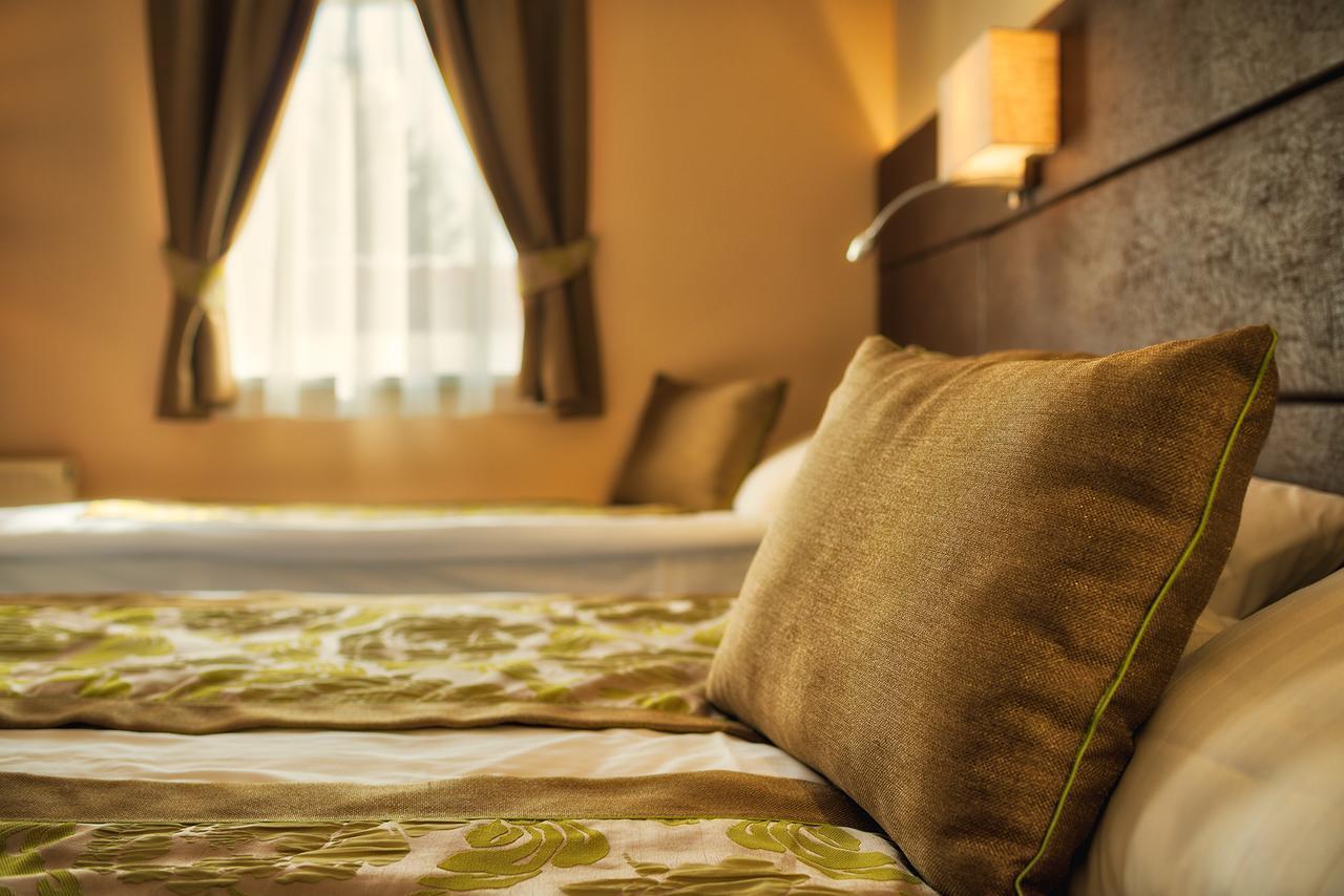 Hotel Honti Wellness Es Konferencia Szalloda Visegrad Exterior photo
